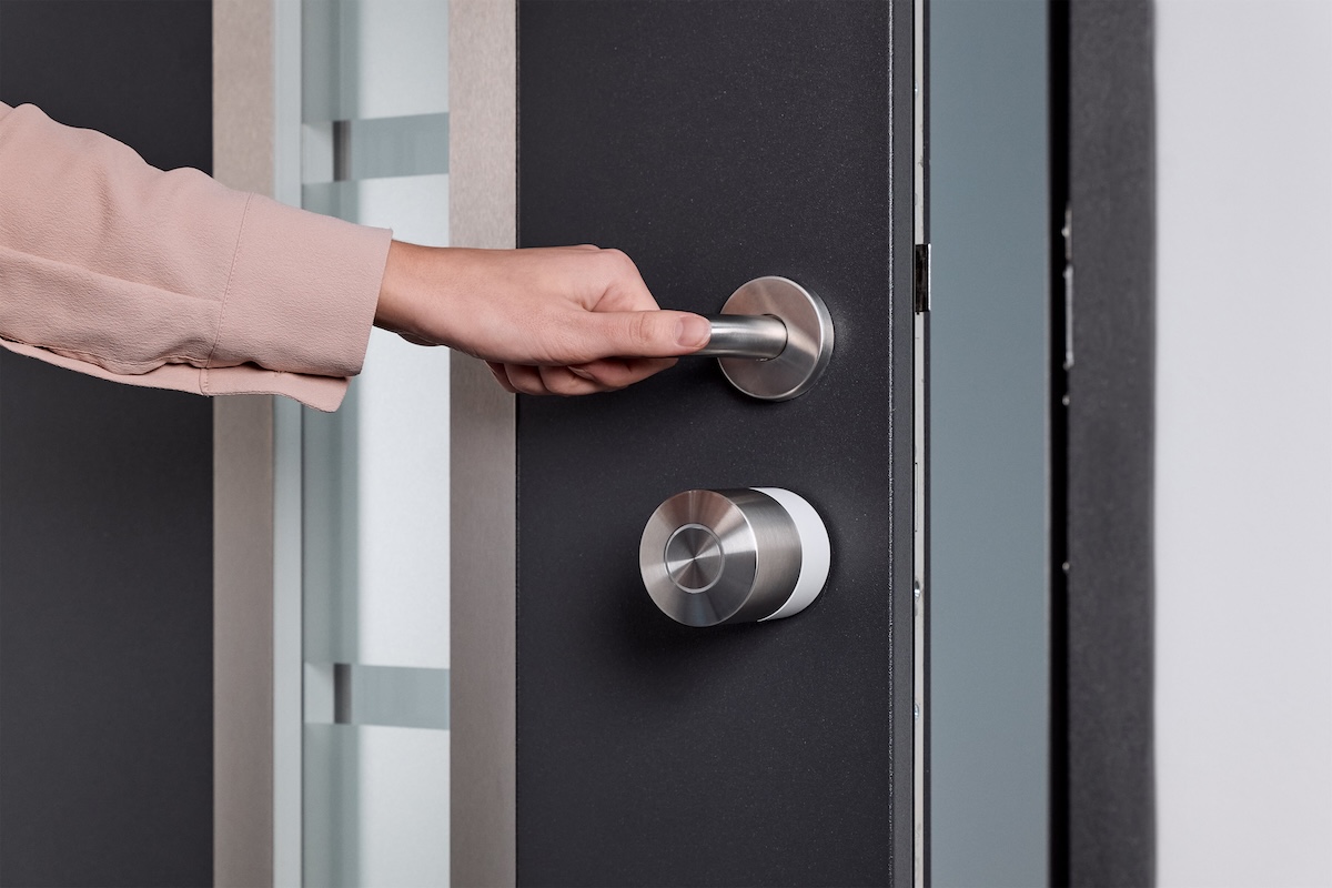 Smart Lock locks automatically with Lock n Go